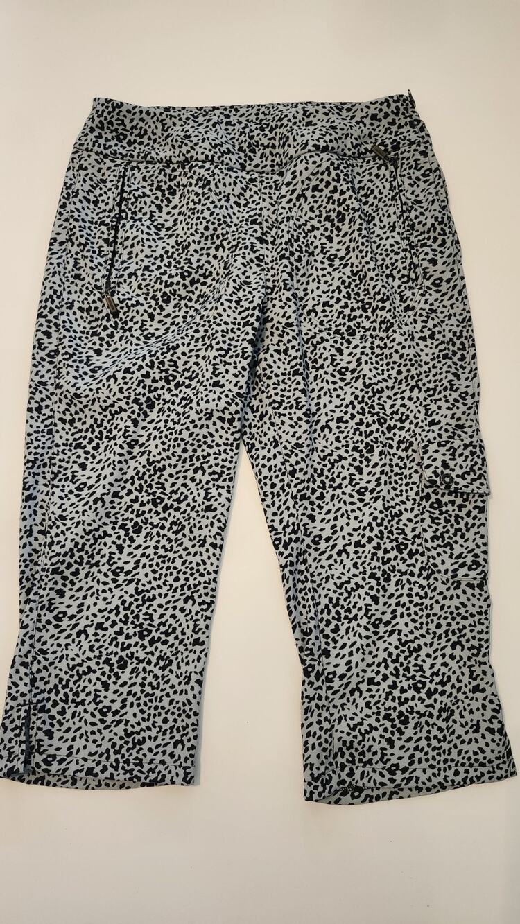 Jamie Sadock Womens Size 6 Gray Black Leopard Golf Capri Cargo Pants #490